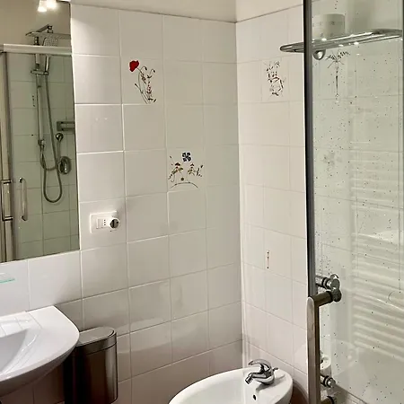 Arno Boutique Hotel *
